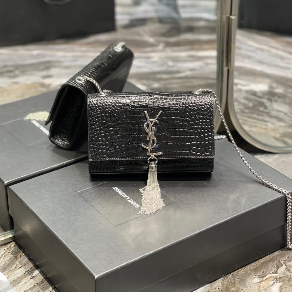 Y51 KATE EMBOSSED SHOULDER BAG