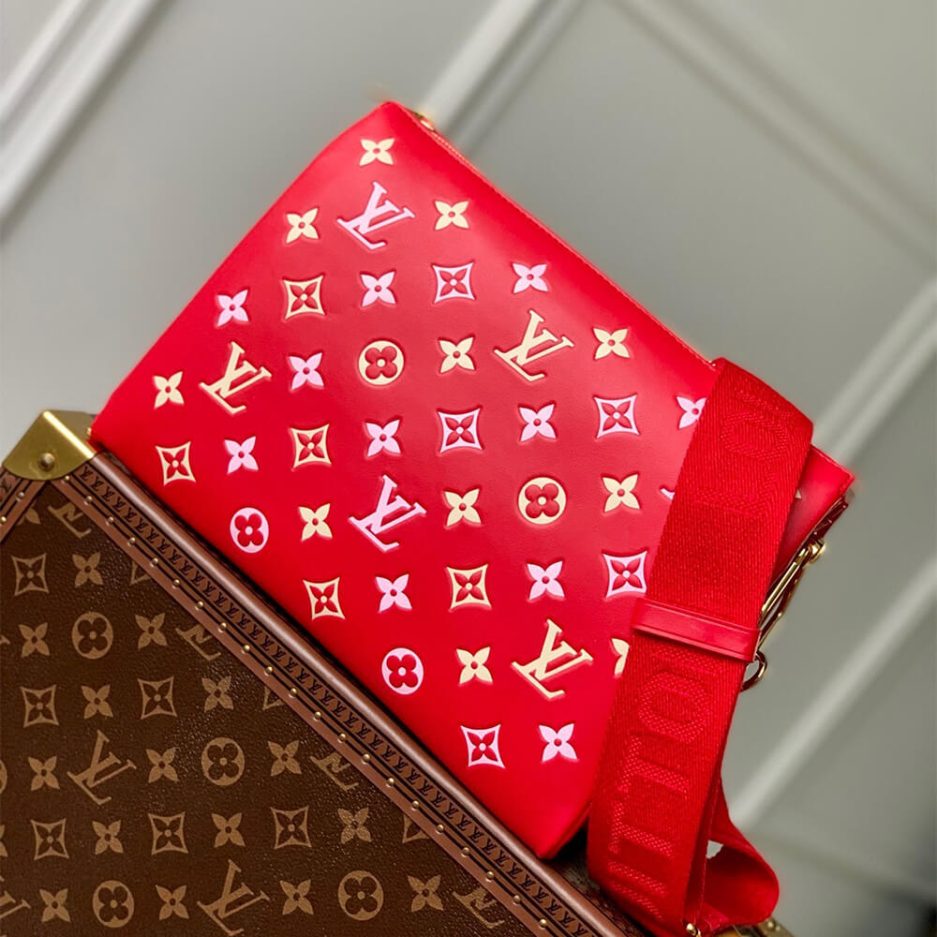 LV Coussin PM